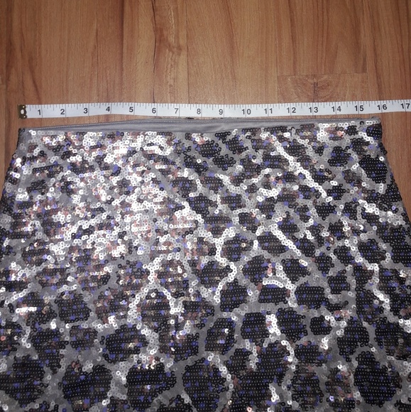 LExpress Sequin Mini Skirt - Picture 6 of 7